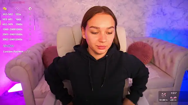 UrMuseOn online show from September 29, 6:18 am