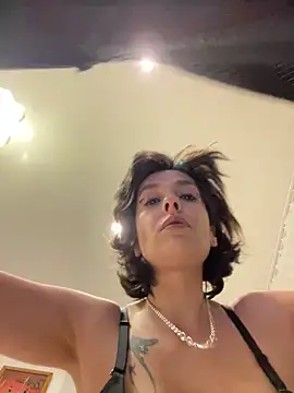 Piggiteablacktea online show from December 22, 9:34 pm