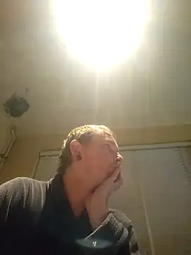 piercingpik online show from October 15, 7:14 pm