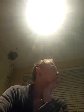 piercingpik online show from March 7, 10:29 pm