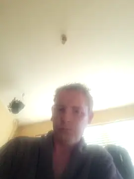 piercingpik online show from April 20, 7:44 am