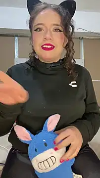 Lucy YupiSweet online show from January 14, 10:25 pm