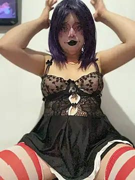 Lucy YupiSweet online show from May 1, 7:35 am