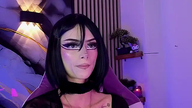 chloe jacksonn online show from July 24, 9:35 pm