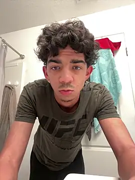 Ryan 12xX online show from November 17, 10:37 pm