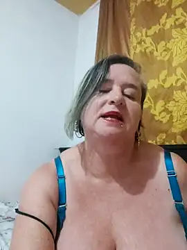 Snapshot of Miss-tetas chatting on November 23, 11:04 pm Miss-tetas online show from November 23, 11:04 pm