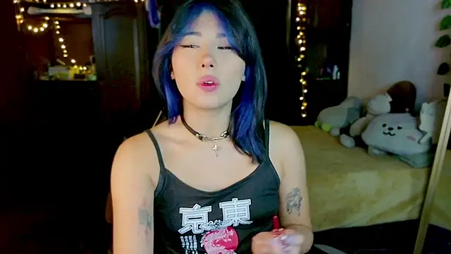 Snapshot of Shisuku_Sophi chatting on August 2, 2:43 am Shisuku Sophi online show from August 2, 2:43 am