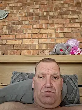 Snapshot of wallacelegend chatting on September 18, 6:48 am wallacelegend online show from September 18, 6:48 am