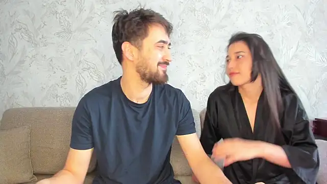 sophywhisper online show from March 5, 8:43 am