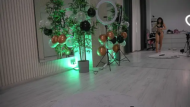 EmmaBlanco online show from November 6, 8:21 pm