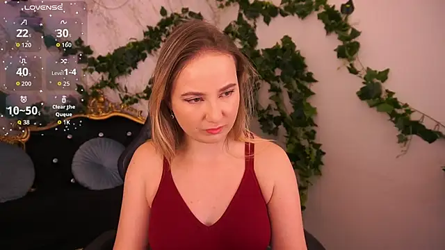 SofieBloom online show from November 13, 11:25 pm