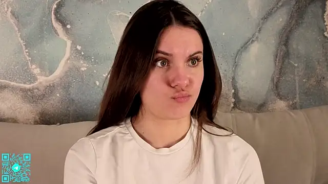 chloemilka online show from April 20, 5:37 pm