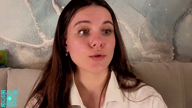 chloemilka online show from April 23, 5:26 pm