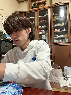 Snapshot of koushi_9213 chatting on November 22, 1:26 am koushi 9213 online show from November 22, 1:26 am