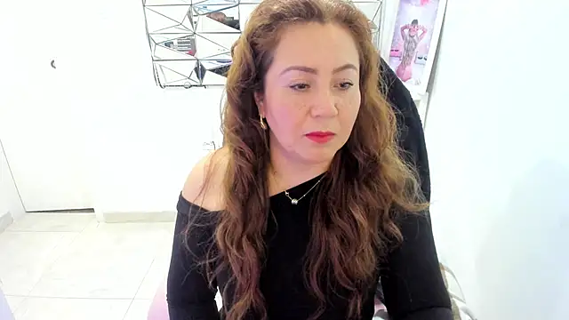 camixxx m online show from April 14, 2:23 pm