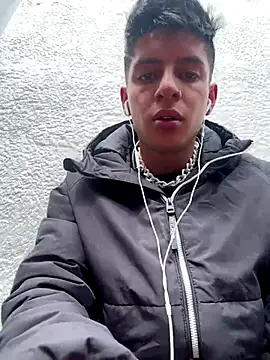 YEICK-17 online show from December 2, 6:25 pm