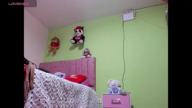 hot Dariana pantyhose online show from September 14, 2:16 pm