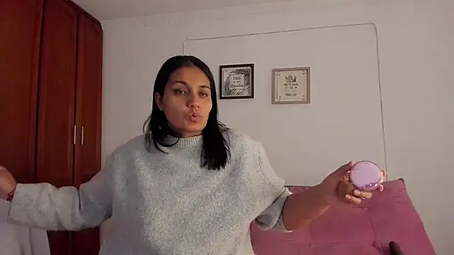 selena jhonson online show from April 20, 1:14 pm