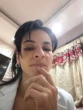 karol rose online show from October 6, 4:10 am