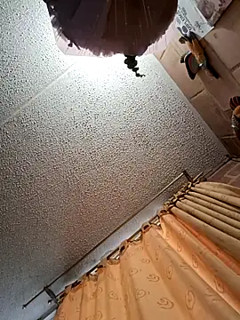 Snapshot of ZoeBenneti chatting on October 8, 9:23 pm ZoeBenneti online show from October 8, 9:23 pm