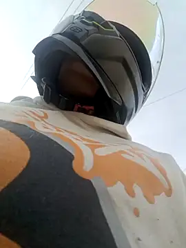 Snapshot of ZoeBenneti chatting on October 27, 12:31 pm ZoeBenneti online show from October 27, 12:31 pm