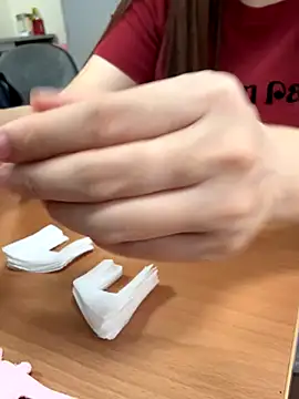 PhuongNhi21 online show from September 30, 2:05 am