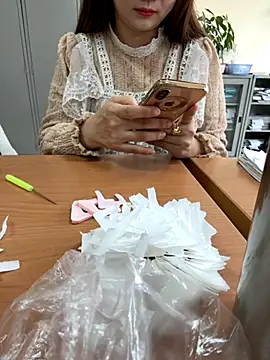 PhuongNhi21 online show from October 25, 1:13 am