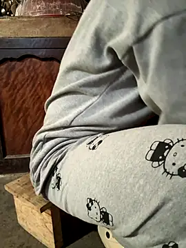 PhuongNhi21 online show from November 23, 2:11 am