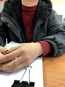 PhuongNhi21 online show from November 28, 1:30 am