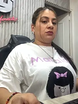 megvibes online show from October 17, 4:42 pm