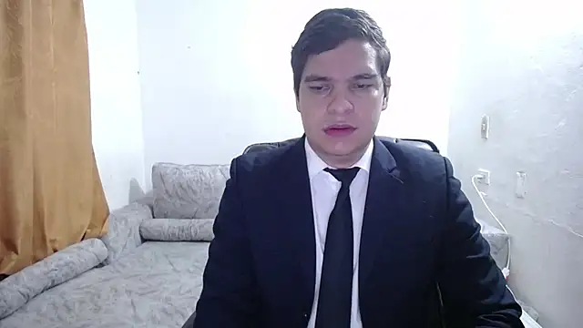 Victor Maitland online show from April 8, 9:04 pm