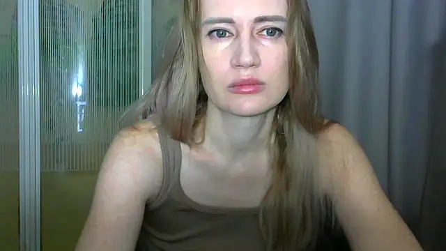 JessFoxxx online show from February 4, 3:12 am