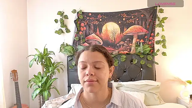 Amanda sweet online show from March 20, 2:00 pm