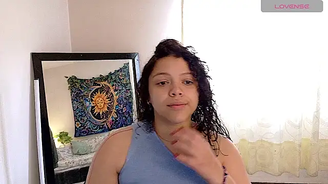 Snapshot of Amanda_sweet chatting on May 2, 1:27 pm Amanda sweet online show from May 2, 1:27 pm