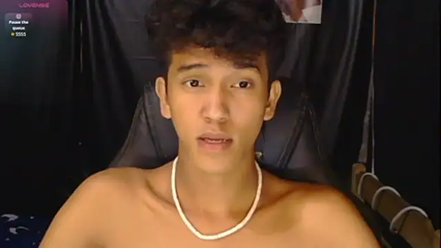 Snapshot of kenbigcockxx chatting on March 20, 2:55 pm kenbigcockxx online show from March 20, 2:55 pm