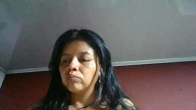 Snapshot of DianaOchoa_ chatting on July 6, 4:42 am DianaOchoa online show from July 6, 4:42 am