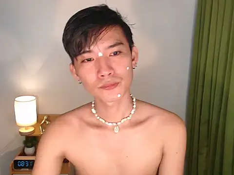 Snapshot of asian_dai chatting on April 30, 12:28 am asian dai online show from April 30, 12:28 am