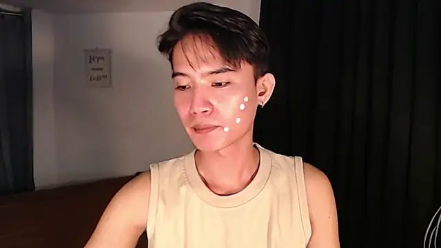 Snapshot of asian_dai chatting on July 20, 5:04 pm asian dai online show from July 20, 5:04 pm