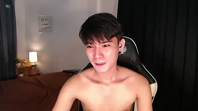 Snapshot of asian_dai chatting on July 29, 11:47 pm asian dai online show from July 29, 11:47 pm