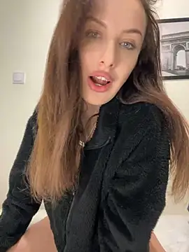 goodgirldevil online show from February 27, 9:37 pm