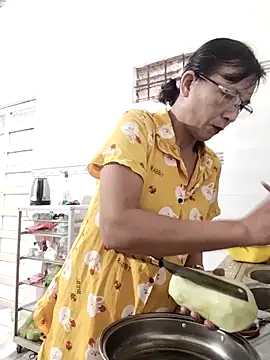 Tina 2pp online show from December 3, 1:02 am