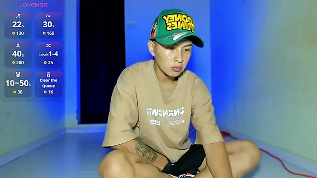 Snapshot of Archie-Davis chatting on October 11, 11:42 am Archie-Davis online show from October 11, 11:42 am