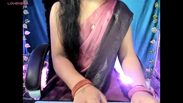 Snapshot of Forever_Love2025 chatting on September 14, 7:51 am Forever Love2025 online show from September 14, 7:51 am