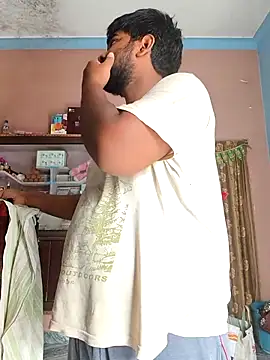 Snapshot of Harsha_Happy chatting on May 2, 3:11 am Harsha Happy online show from May 2, 3:11 am