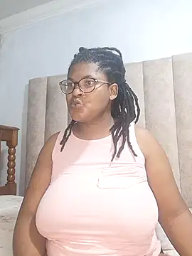 Snapshot of Sexybusty01 chatting on November 26, 5:36 pm Sexybusty01 online show from November 26, 5:36 pm