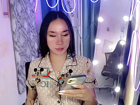 in yourdreamstarxx online show from December 21, 9:11 pm