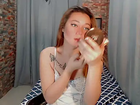Snapshot of cutemac69 chatting on September 30, 9:31 pm cutemac69 online show from September 30, 9:31 pm