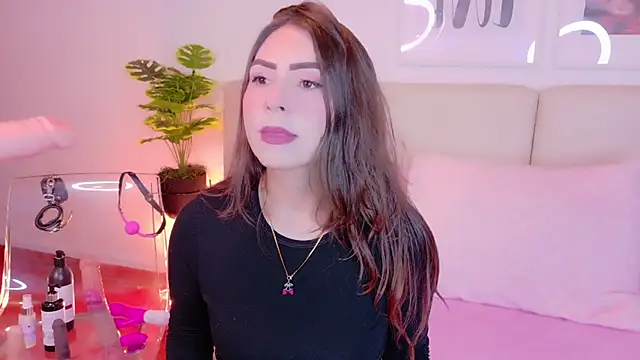 Snapshot of Heraa_Piett chatting on September 21, 11:56 am Heraa Piett online show from September 21, 11:56 am