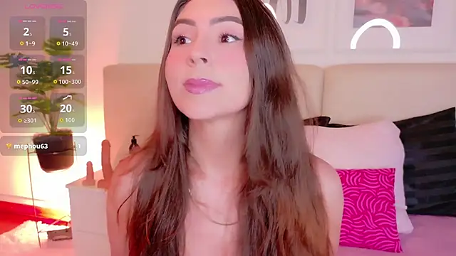 Snapshot of Heraa_Piett chatting on October 2, 12:01 pm Heraa Piett online show from October 2, 12:01 pm