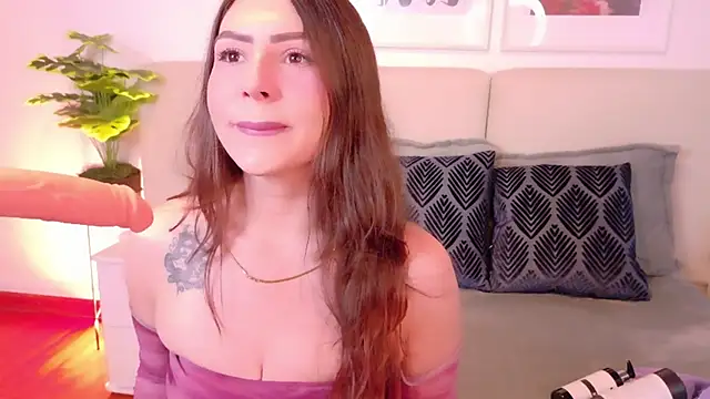 Snapshot of Heraa_Piett chatting on November 10, 12:04 pm Heraa Piett online show from November 10, 12:04 pm